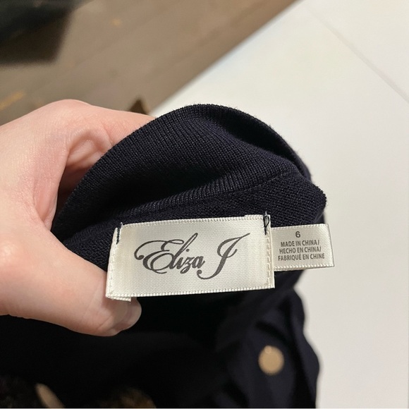 Eliza J Knit Surplice Dress Navy Blue Size 6 P1 - Picture 5 of 9